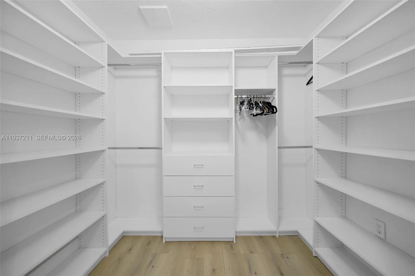 5300 Sw 162nd Ave, Southwest Ranches, Florida 3333, Southwest Ranches, Florida 33331, 4 Bedrooms Bedrooms, ,3 BathroomsBathrooms,Residential,For Sale,5300 Sw 162nd Ave, Southwest Ranches, Florida 3333,A11937211