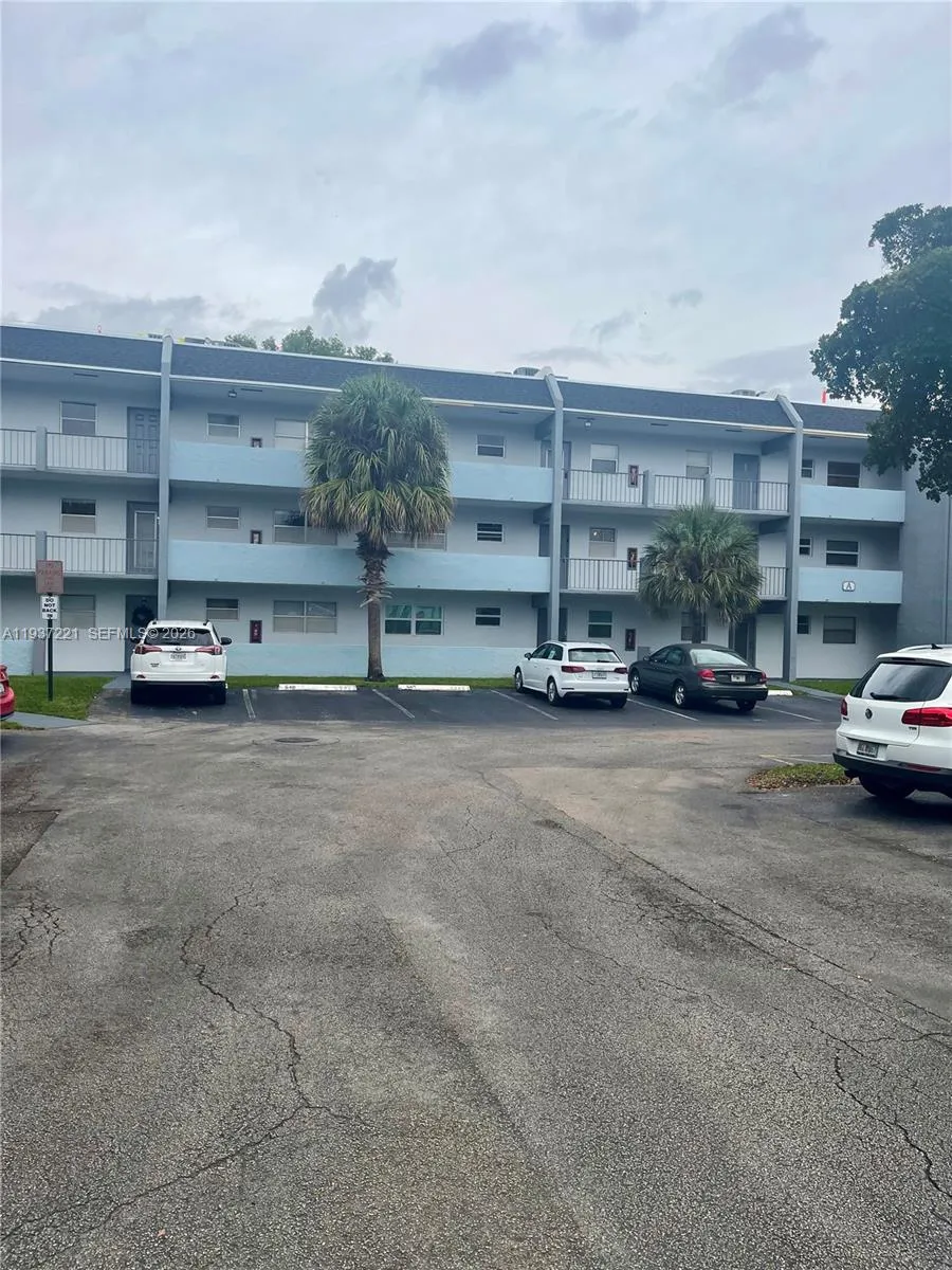 8351 Sands Point Blvd A208, Tamarac, Florida 33321, Tamarac, Florida 33321, 2 Bedrooms Bedrooms, ,2 BathroomsBathrooms,Residential,For Sale,8351 Sands Point Blvd A208, Tamarac, Florida 33321,A11937221