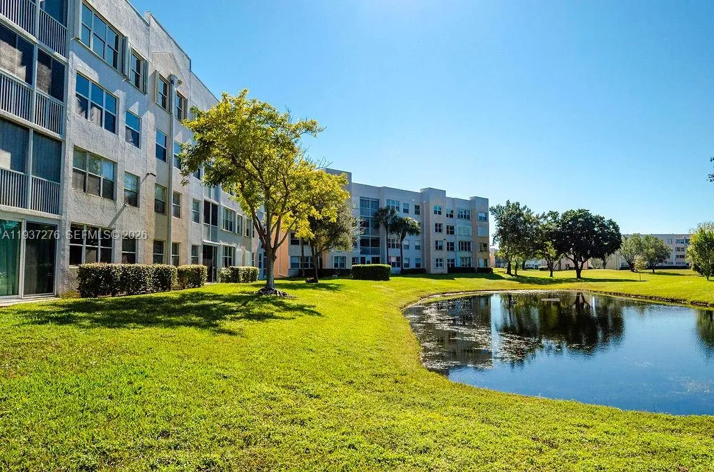 2601 N Nob Hill Rd 402, Sunrise, Florida 33322, Sunrise, Florida 33322, 2 Bedrooms Bedrooms, ,2 BathroomsBathrooms,Residential,For Sale,2601 N Nob Hill Rd 402, Sunrise, Florida 33322,A11937276