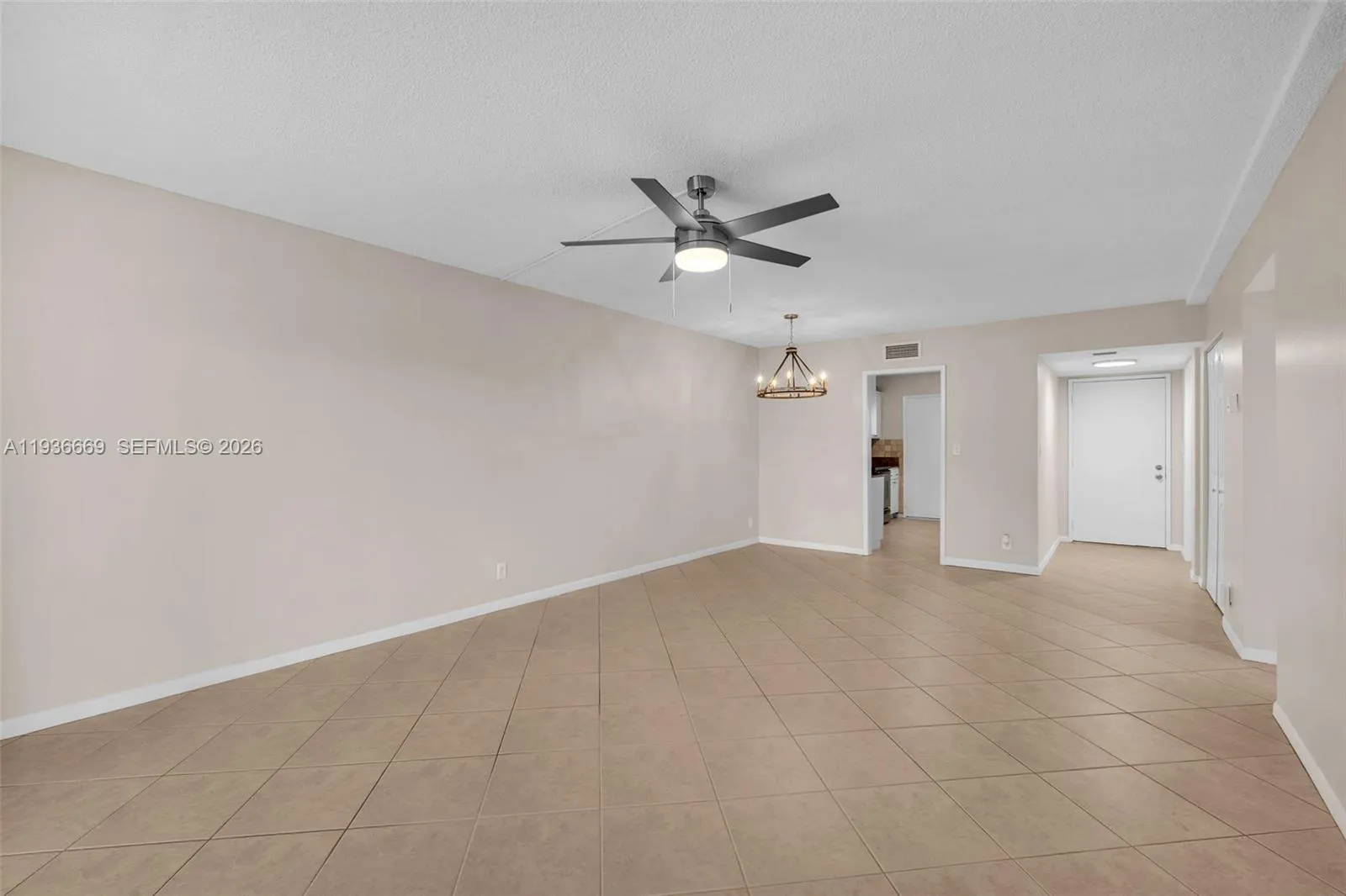 3475 Broken Woods Dr 106, Coral Springs, Florida 3, Coral Springs, Florida 33065, 1 Bedroom Bedrooms, ,1 BathroomBathrooms,Residential,For Sale,3475 Broken Woods Dr 106, Coral Springs, Florida 3,A11936669