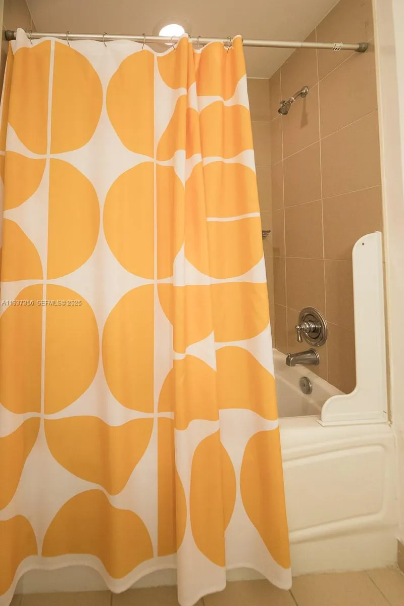 300 S Biscayne Blvd L-428, Miami, Florida 33131, Miami, Florida 33131, 1 Bedroom Bedrooms, ,1 BathroomBathrooms,Residential Lease,For Rent,300 S Biscayne Blvd L-428, Miami, Florida 33131,A11937356