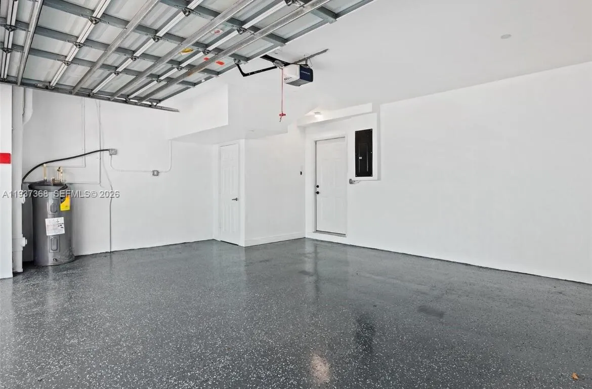 1705 Johnson St B, Hollywood, Florida 33020, Hollywood, Florida 33020, 3 Bedrooms Bedrooms, 1 Room Rooms,2 BathroomsBathrooms,Residential,For Sale,1705 Johnson St B, Hollywood, Florida 33020,A11937368