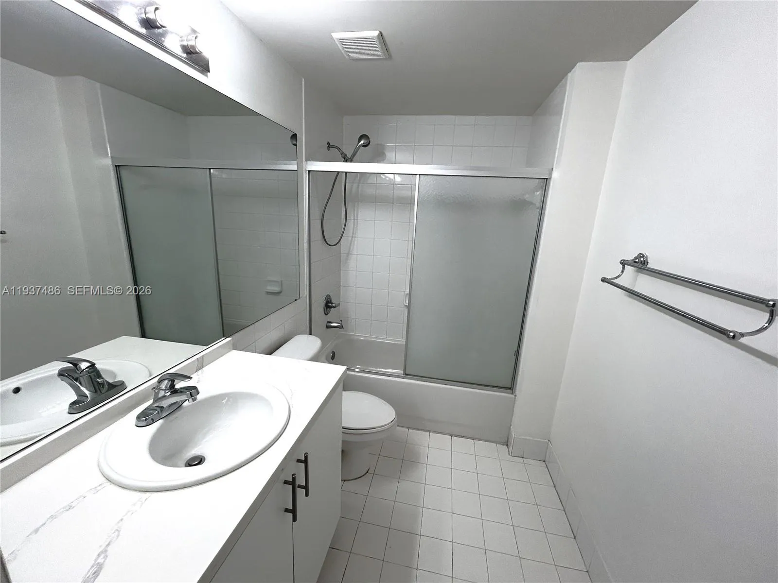 5091 Nw 7th St Ph-10, Miami, Florida 33126, Miami, Florida 33126, 2 Bedrooms Bedrooms, ,2 BathroomsBathrooms,Residential Lease,For Rent,5091 Nw 7th St Ph-10, Miami, Florida 33126,A11937486
