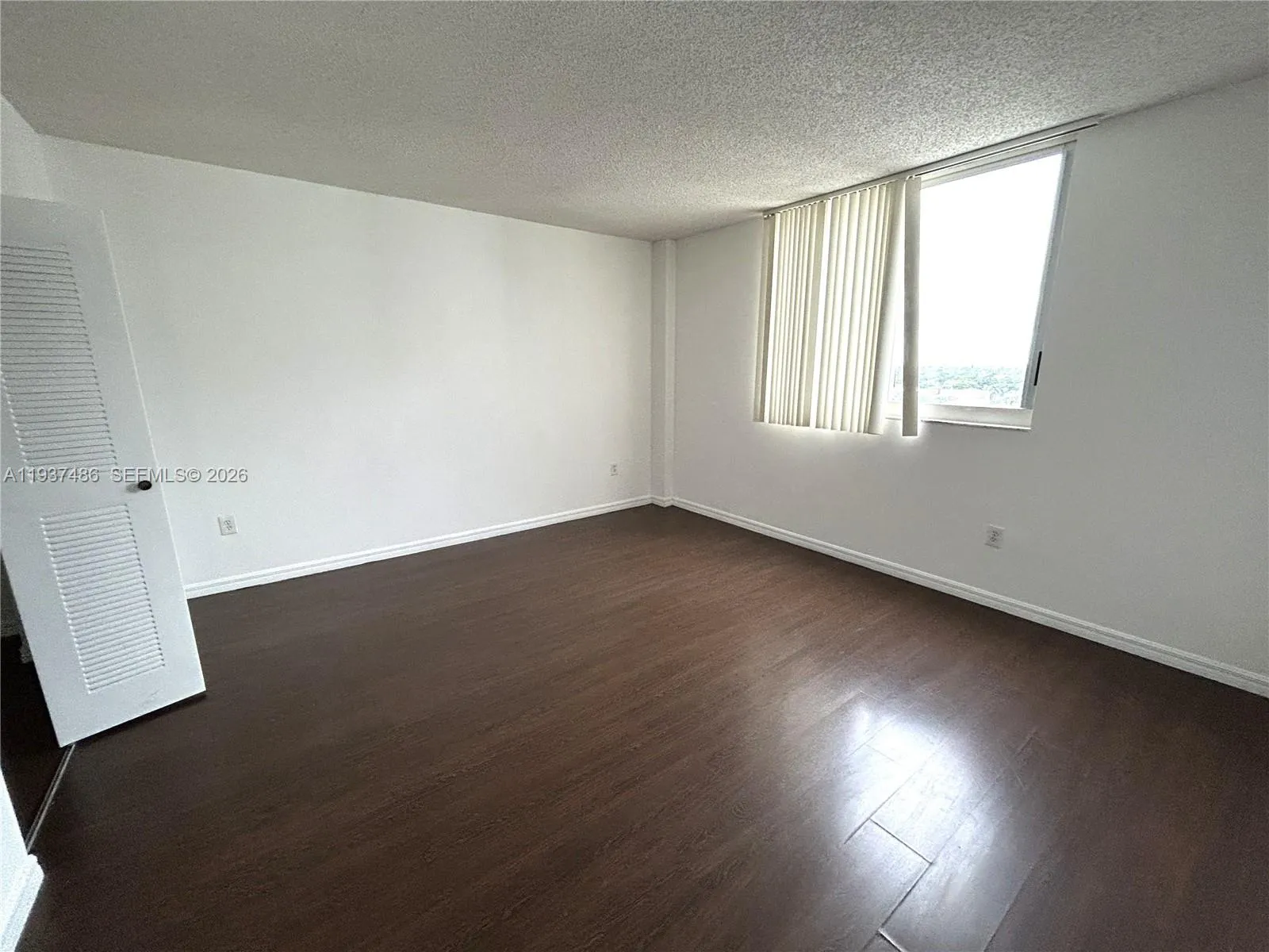 5091 Nw 7th St Ph-10, Miami, Florida 33126, Miami, Florida 33126, 2 Bedrooms Bedrooms, ,2 BathroomsBathrooms,Residential Lease,For Rent,5091 Nw 7th St Ph-10, Miami, Florida 33126,A11937486