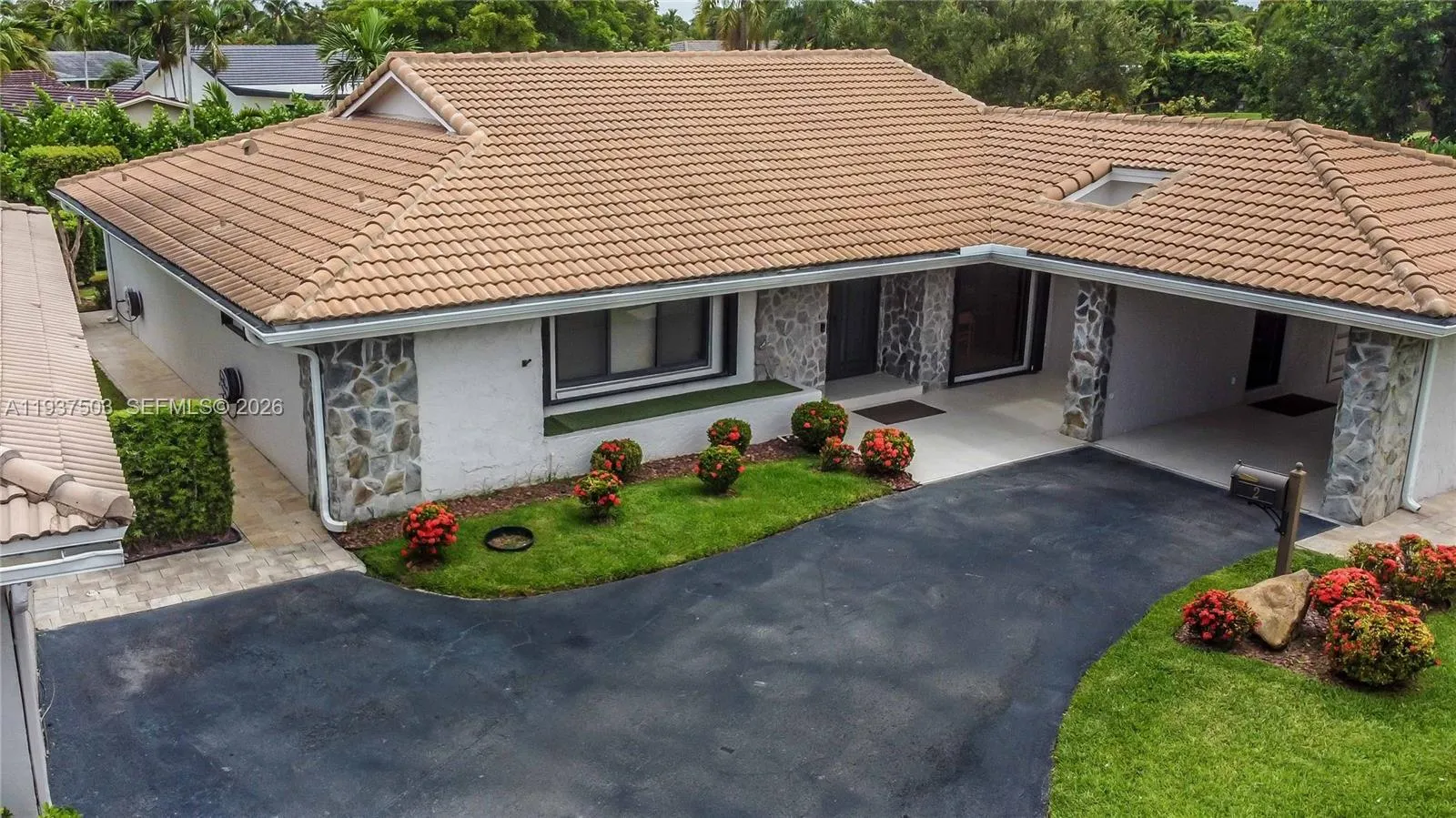 3650 N 36th Ave 2, Hollywood, Florida 33021, Hollywood, Florida 33021, 3 Bedrooms Bedrooms, ,3 BathroomsBathrooms,Residential,For Sale,3650 N 36th Ave 2, Hollywood, Florida 33021,A11937503