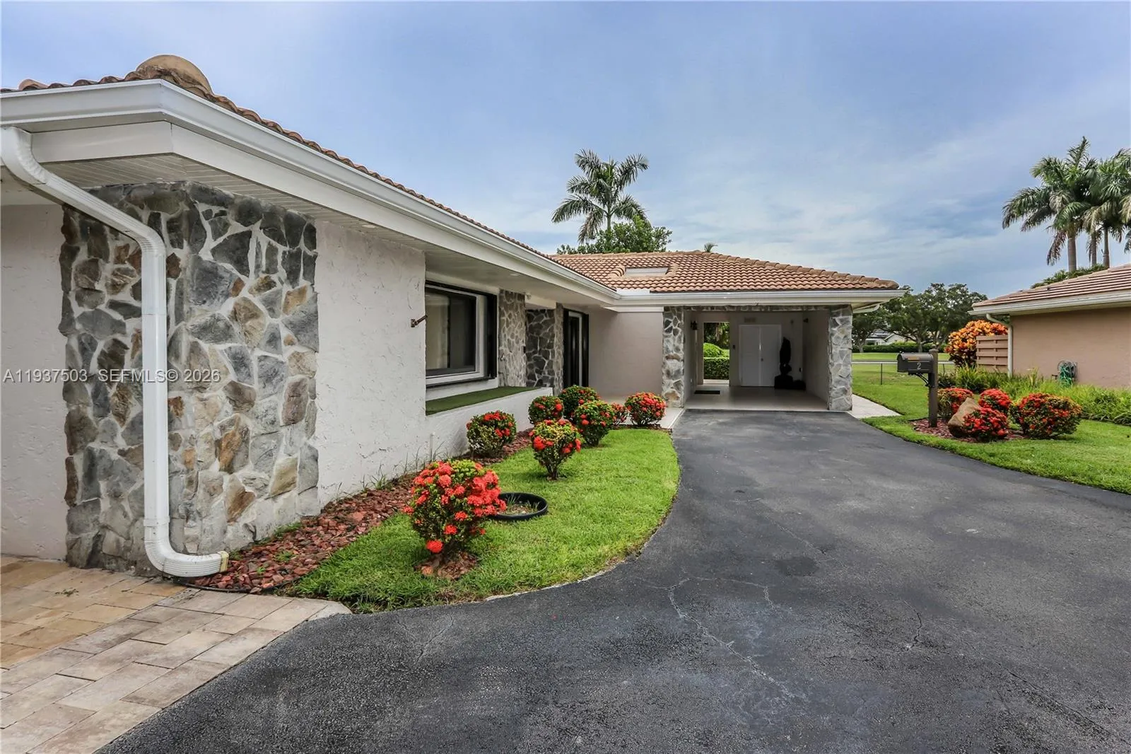 3650 N 36th Ave 2, Hollywood, Florida 33021, Hollywood, Florida 33021, 3 Bedrooms Bedrooms, ,3 BathroomsBathrooms,Residential,For Sale,3650 N 36th Ave 2, Hollywood, Florida 33021,A11937503