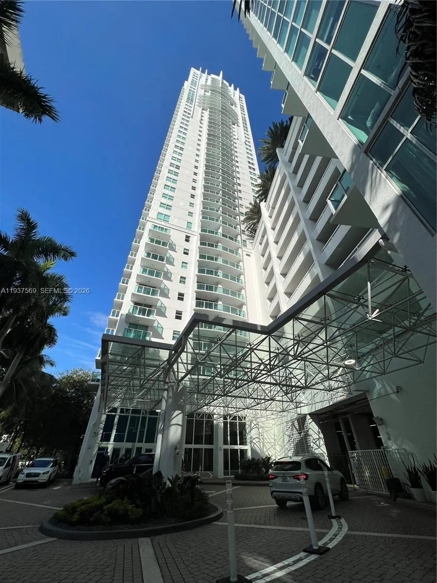 31 Se 5th St 3308, Miami, Florida 33131, Miami, Florida 33131, 2 Bedrooms Bedrooms, ,2 BathroomsBathrooms,Residential Lease,For Rent,31 Se 5th St 3308, Miami, Florida 33131,A11937569