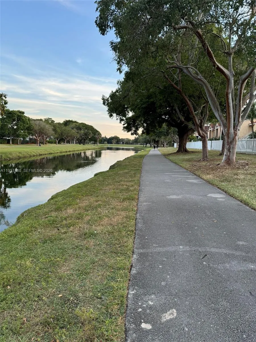 15560 Sw 104th Ter 619, Miami, Florida 33196, Miami, Florida 33196, 1 Bedroom Bedrooms, ,1 BathroomBathrooms,Residential Lease,For Rent,15560 Sw 104th Ter 619, Miami, Florida 33196,A11937498