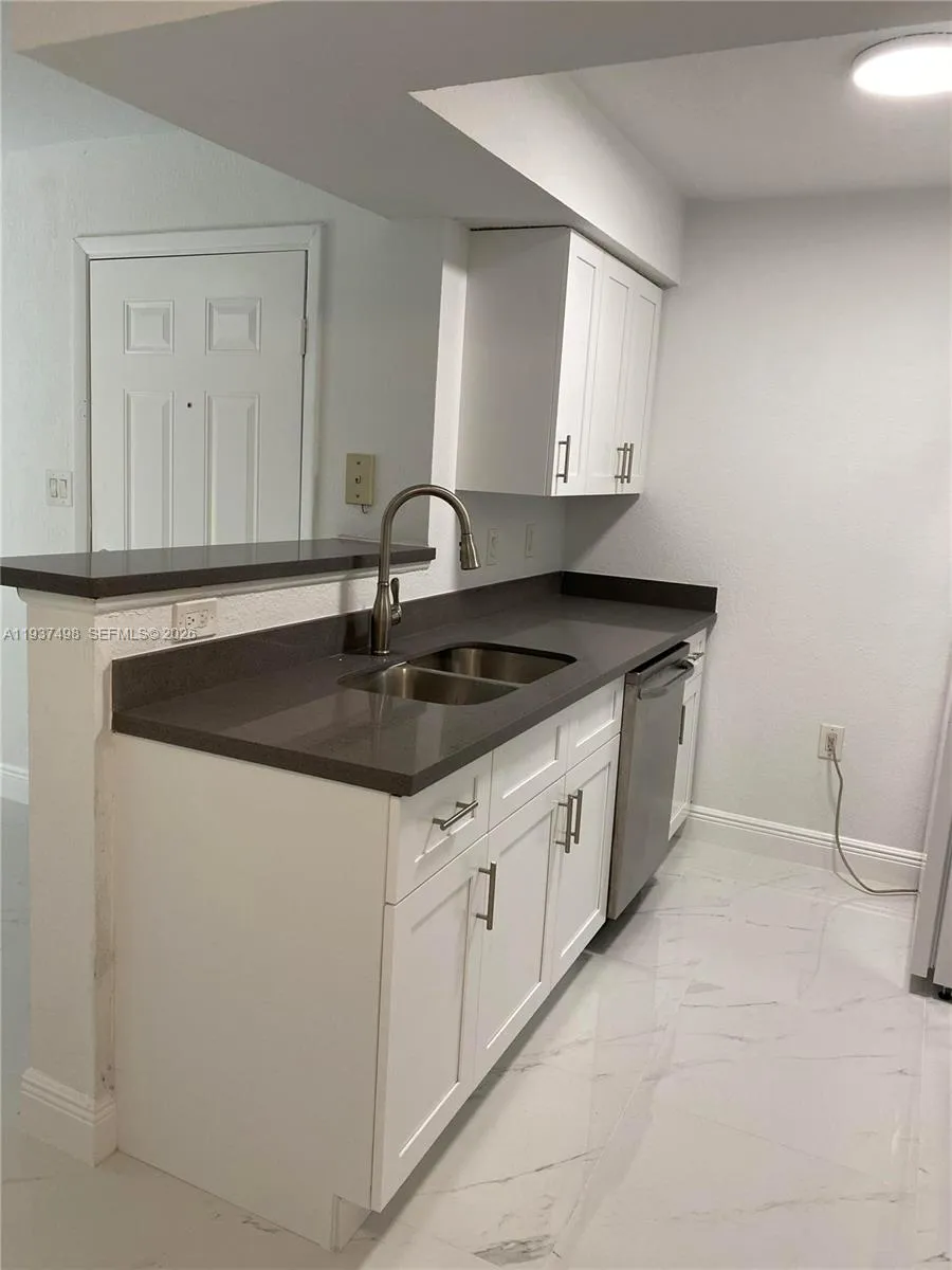 15560 Sw 104th Ter 619, Miami, Florida 33196, Miami, Florida 33196, 1 Bedroom Bedrooms, ,1 BathroomBathrooms,Residential Lease,For Rent,15560 Sw 104th Ter 619, Miami, Florida 33196,A11937498