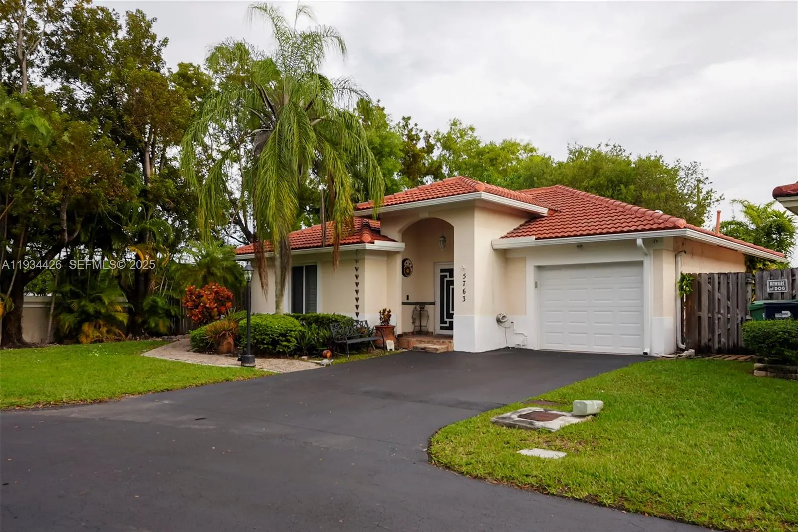 5763 Nw 97th Ct, Doral, Florida 33178, Doral, Florida 33178, 3 Bedrooms Bedrooms, ,2 BathroomsBathrooms,Residential,For Sale,5763 Nw 97th Ct, Doral, Florida 33178,A11934426