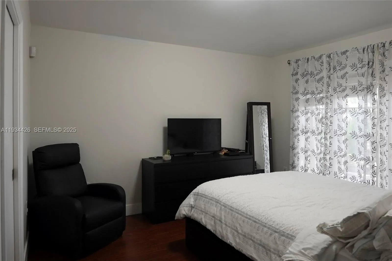 5763 Nw 97th Ct, Doral, Florida 33178, Doral, Florida 33178, 3 Bedrooms Bedrooms, ,2 BathroomsBathrooms,Residential,For Sale,5763 Nw 97th Ct, Doral, Florida 33178,A11934426