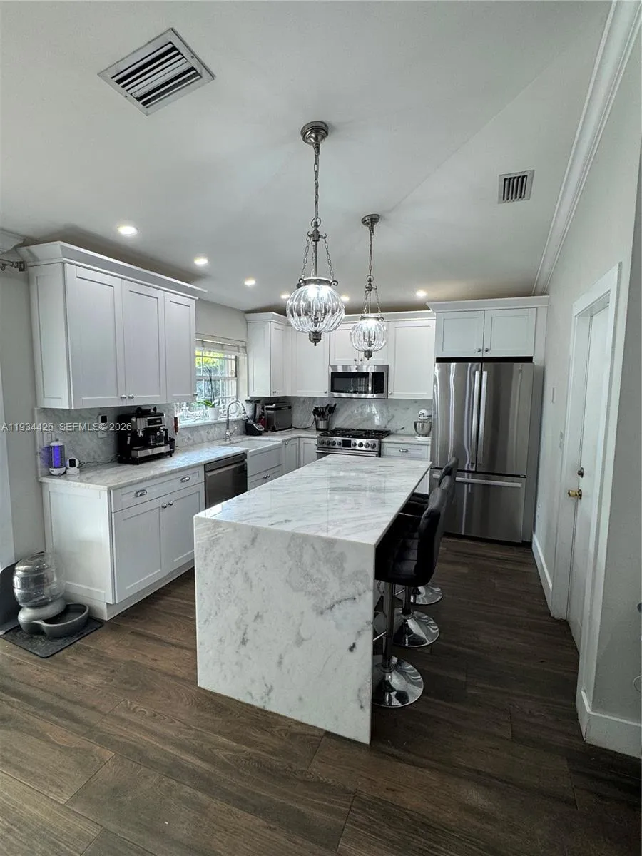 5763 Nw 97th Ct, Doral, Florida 33178, Doral, Florida 33178, 3 Bedrooms Bedrooms, ,2 BathroomsBathrooms,Residential,For Sale,5763 Nw 97th Ct, Doral, Florida 33178,A11934426