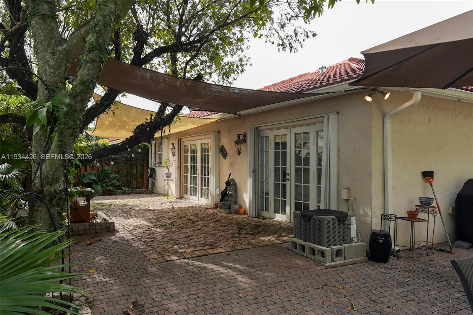 5763 Nw 97th Ct, Doral, Florida 33178, Doral, Florida 33178, 3 Bedrooms Bedrooms, ,2 BathroomsBathrooms,Residential,For Sale,5763 Nw 97th Ct, Doral, Florida 33178,A11934426