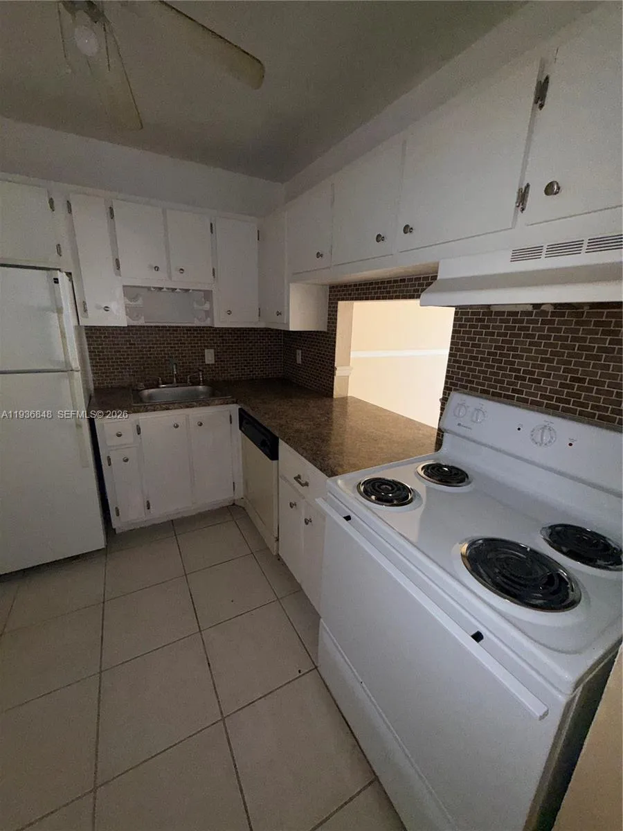 9972 Sw 88th St 1125, Miami, Florida 33176, Miami, Florida 33176, 1 Bedroom Bedrooms, ,1 BathroomBathrooms,Residential,For Sale,9972 Sw 88th St 1125, Miami, Florida 33176,A11936848