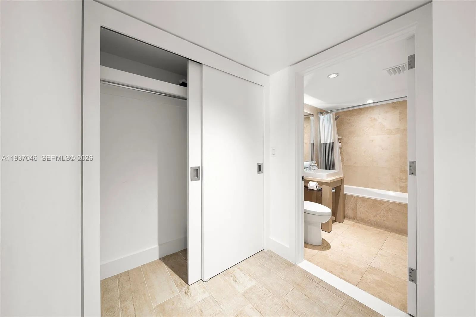 102 24th St 1207, Miami Beach, Florida 33139, Miami Beach, Florida 33139, 3 Bedrooms Bedrooms, ,3 BathroomsBathrooms,Residential Lease,For Rent,102 24th St 1207, Miami Beach, Florida 33139,A11937046