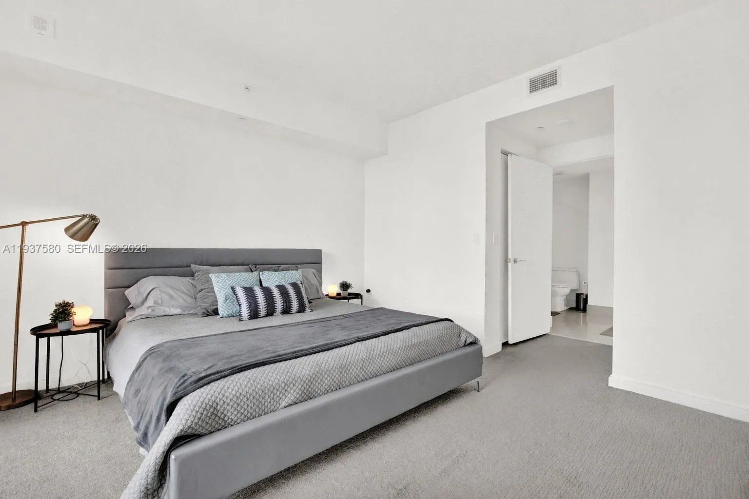 45 Sw 9th St 1609, Miami, Florida 33130, Miami, Florida 33130, 1 Bedroom Bedrooms, ,1 BathroomBathrooms,Residential,For Sale,45 Sw 9th St 1609, Miami, Florida 33130,A11937580