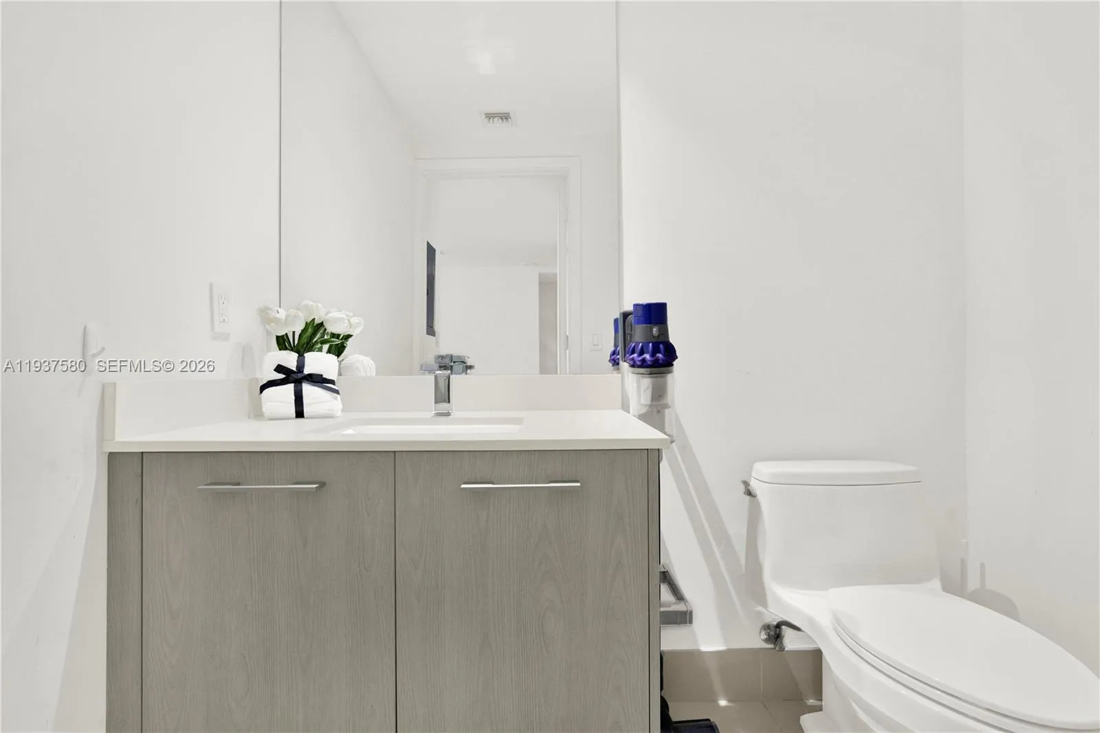 45 Sw 9th St 1609, Miami, Florida 33130, Miami, Florida 33130, 1 Bedroom Bedrooms, ,1 BathroomBathrooms,Residential,For Sale,45 Sw 9th St 1609, Miami, Florida 33130,A11937580