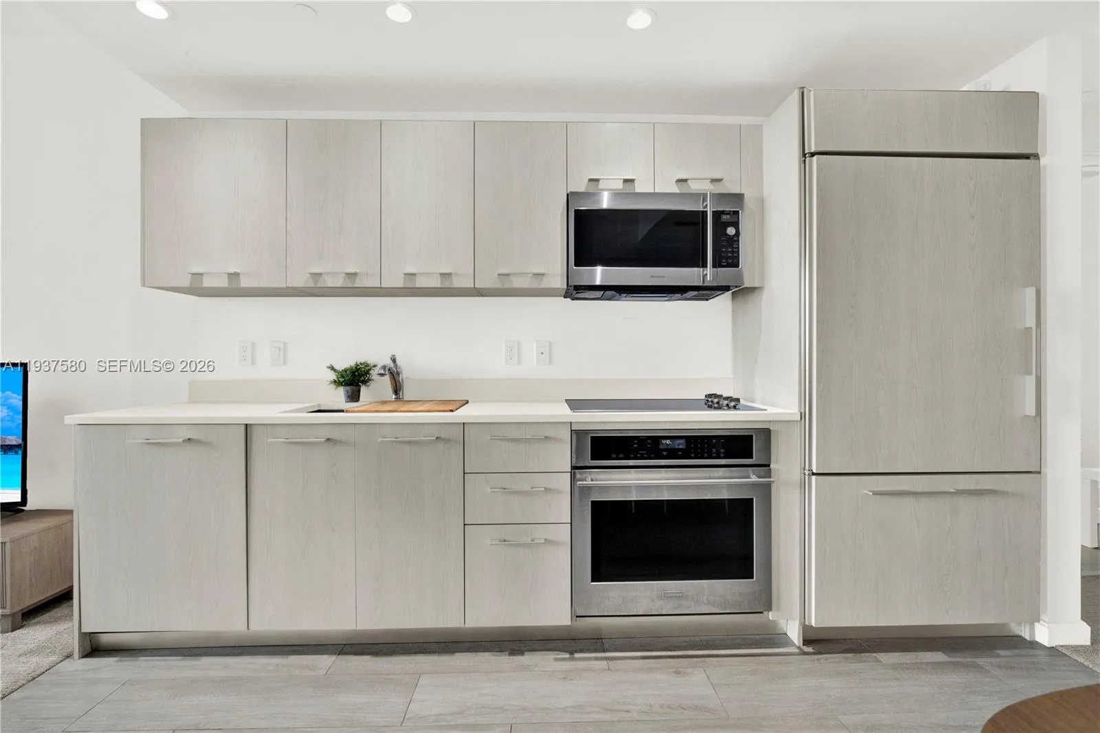 45 Sw 9th St 1609, Miami, Florida 33130, Miami, Florida 33130, 1 Bedroom Bedrooms, ,1 BathroomBathrooms,Residential,For Sale,45 Sw 9th St 1609, Miami, Florida 33130,A11937580