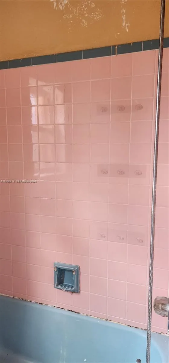 5428 Nw 13th Ave, Miami, Florida 33142, Miami, Florida 33142, ,Residential Income,For Sale,5428 Nw 13th Ave, Miami, Florida 33142,A11936414