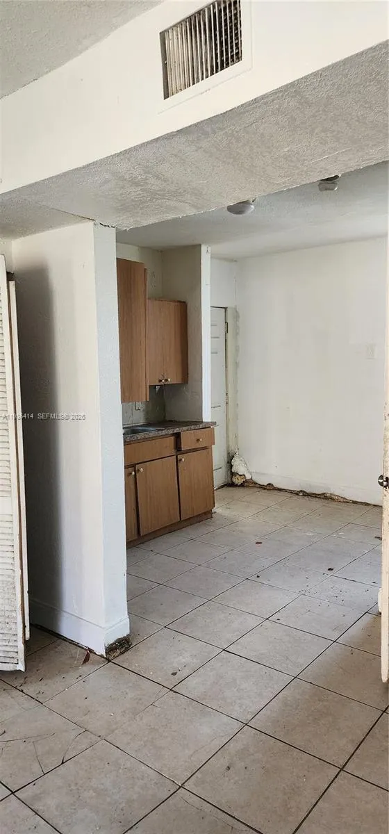 5428 Nw 13th Ave, Miami, Florida 33142, Miami, Florida 33142, ,Residential Income,For Sale,5428 Nw 13th Ave, Miami, Florida 33142,A11936414