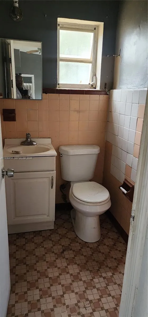 5428 Nw 13th Ave, Miami, Florida 33142, Miami, Florida 33142, ,Residential Income,For Sale,5428 Nw 13th Ave, Miami, Florida 33142,A11936414