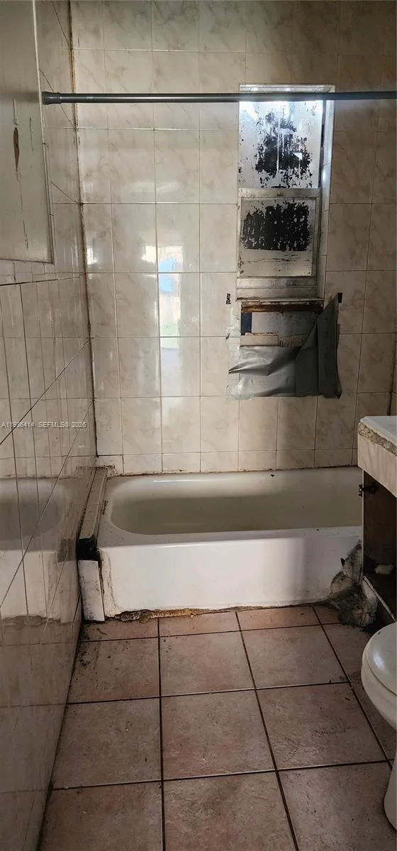 5428 Nw 13th Ave, Miami, Florida 33142, Miami, Florida 33142, ,Residential Income,For Sale,5428 Nw 13th Ave, Miami, Florida 33142,A11936414