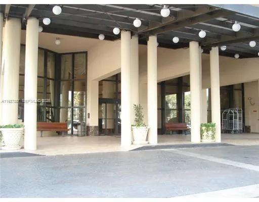 10185 Collins Ave Ph02, Bal Harbour, Florida 33154, Bal Harbour, Florida 33154, 1 Bedroom Bedrooms, ,1 BathroomBathrooms,Residential Lease,For Rent,10185 Collins Ave Ph02, Bal Harbour, Florida 33154,A11937857