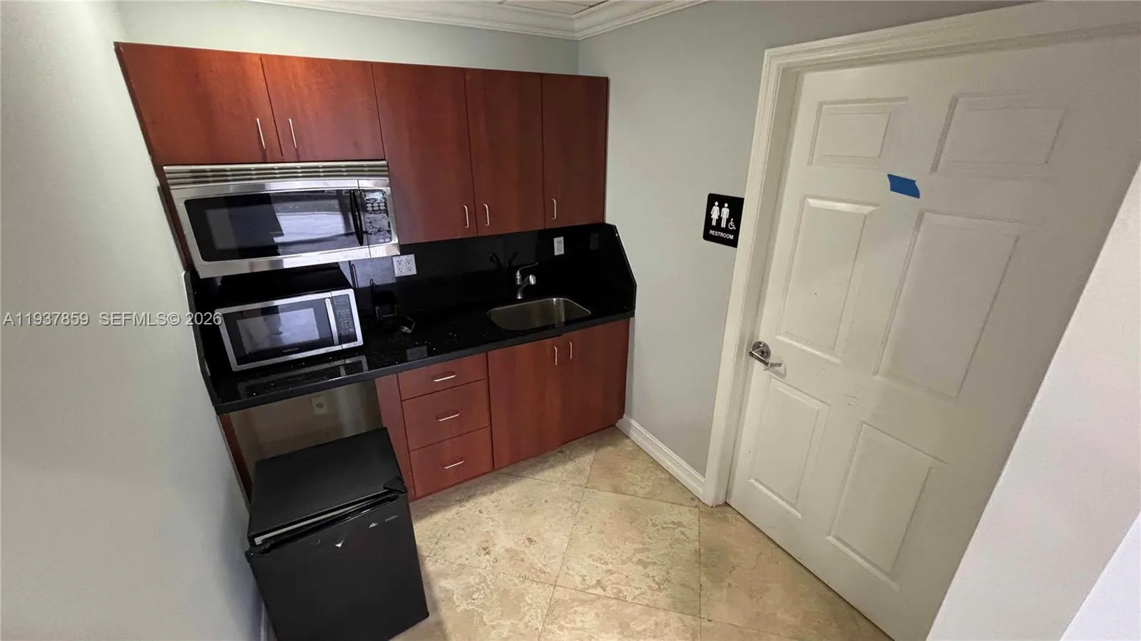 2740 E Oakland Park Blvd 205, Fort Lauderdale, Flo, Fort Lauderdale, Florida 33306, ,Commercial Lease,For Rent,2740 E Oakland Park Blvd 205, Fort Lauderdale, Flo,A11937859