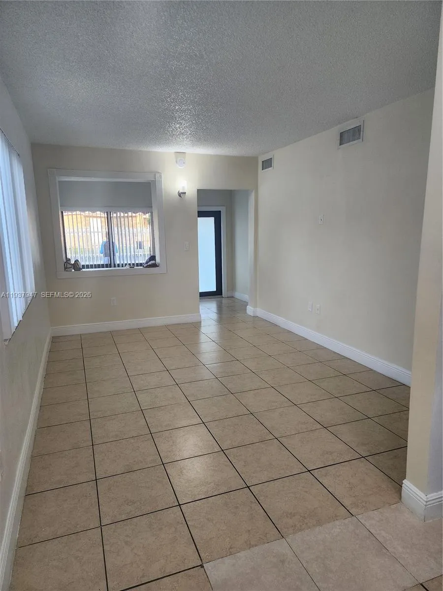 310-312 Sw 36th Ave, Miami, Florida 33135, Miami, Florida 33135, ,Residential Income,For Sale,310-312 Sw 36th Ave, Miami, Florida 33135,A11937947