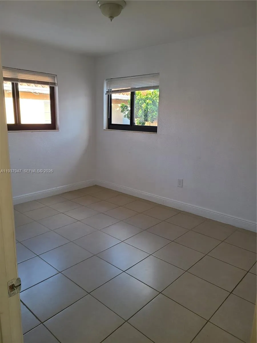 310-312 Sw 36th Ave, Miami, Florida 33135, Miami, Florida 33135, ,Residential Income,For Sale,310-312 Sw 36th Ave, Miami, Florida 33135,A11937947