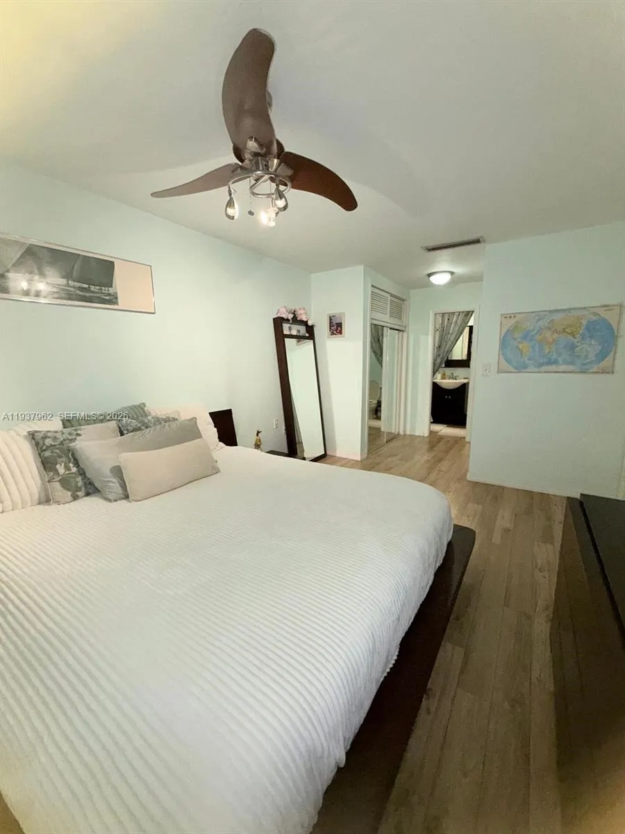 3330 Atlanta St 14c, Hollywood, Florida 33021, Hollywood, Florida 33021, 4 Bedrooms Bedrooms, ,2 BathroomsBathrooms,Residential,For Sale,3330 Atlanta St 14c, Hollywood, Florida 33021,A11937962