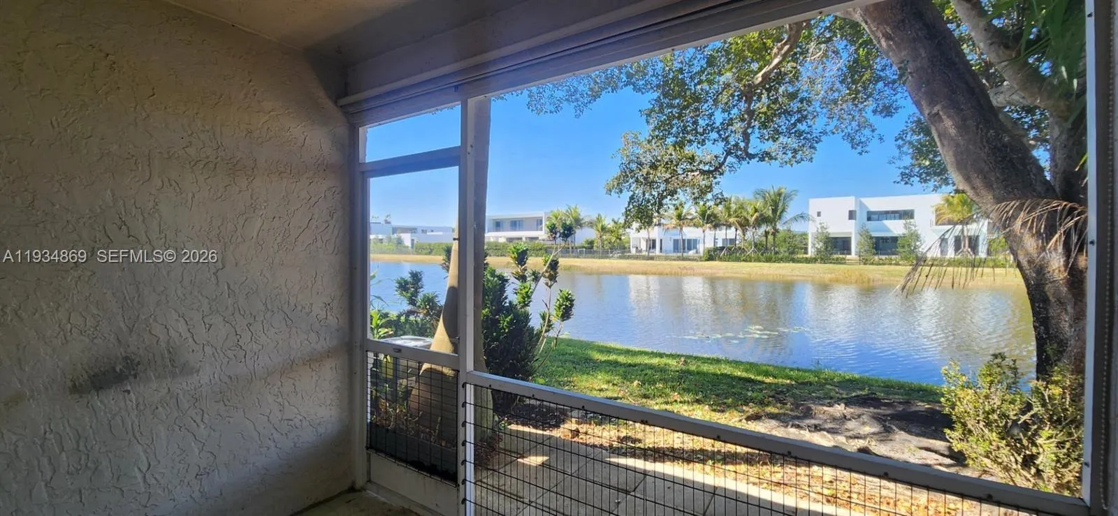 211 Mallory Ct 211, Weston, Florida 33326, Weston, Florida 33326, 2 Bedrooms Bedrooms, ,1 BathroomBathrooms,Residential Lease,For Rent,211 Mallory Ct 211, Weston, Florida 33326,A11934869