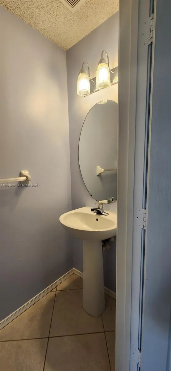 Half Bathroom downstaris