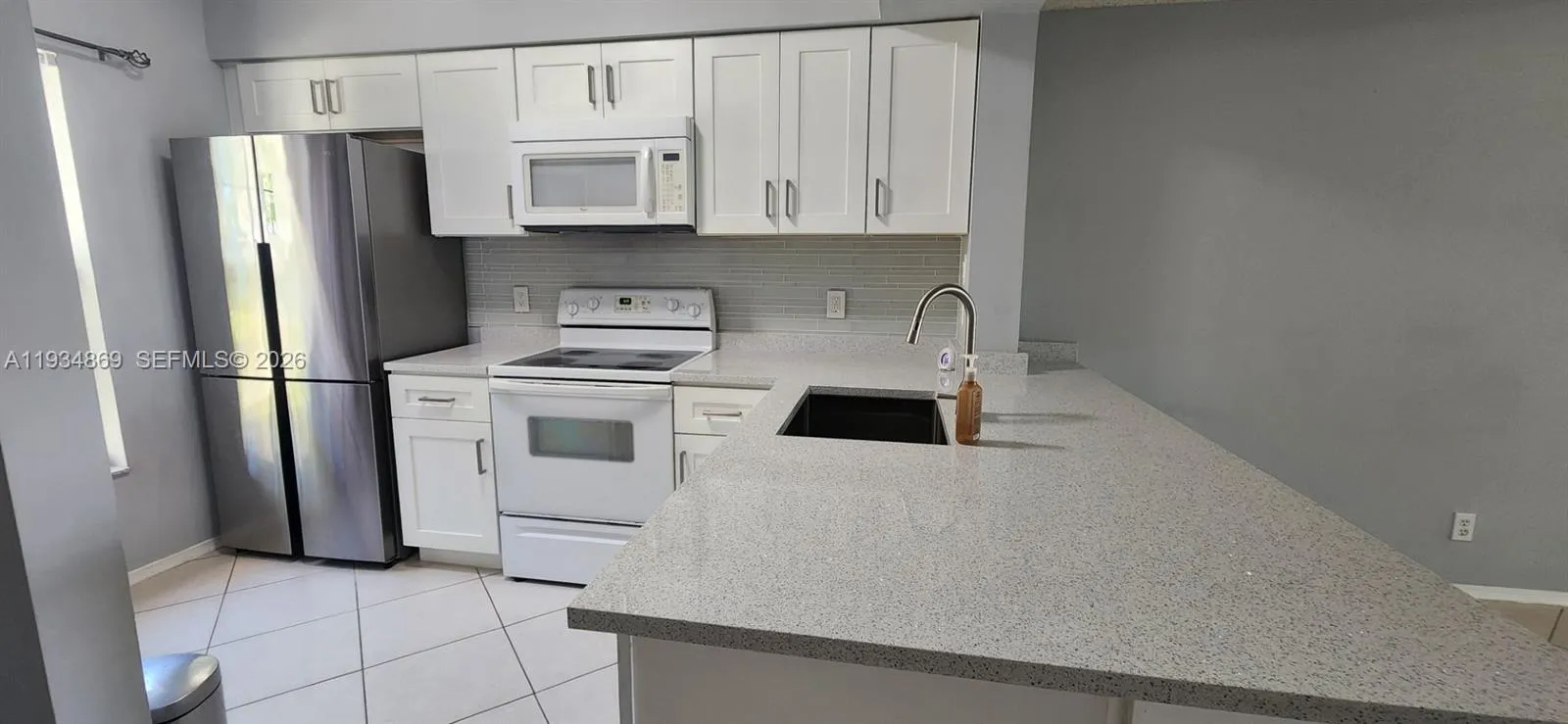 211 Mallory Ct 211, Weston, Florida 33326, Weston, Florida 33326, 2 Bedrooms Bedrooms, ,1 BathroomBathrooms,Residential Lease,For Rent,211 Mallory Ct 211, Weston, Florida 33326,A11934869