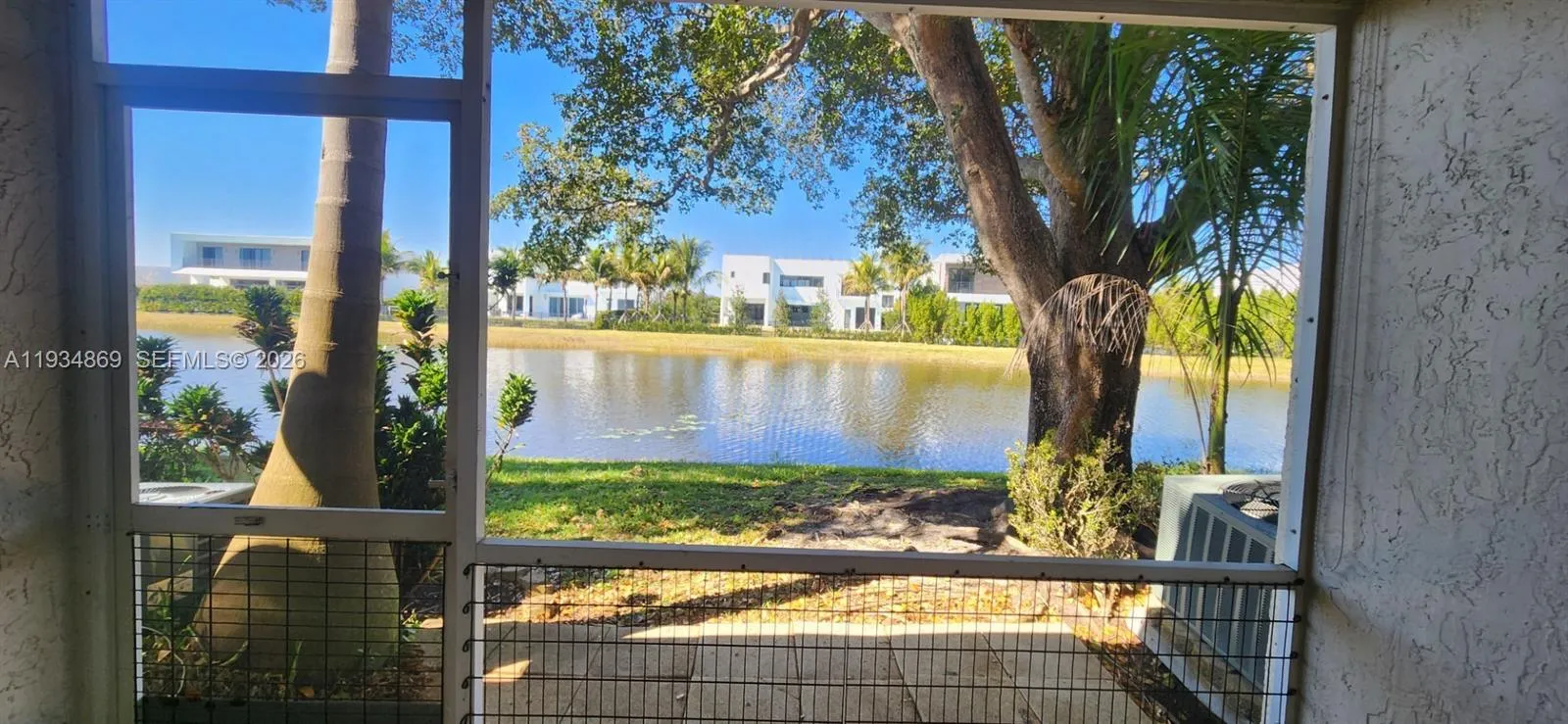 211 Mallory Ct 211, Weston, Florida 33326, Weston, Florida 33326, 2 Bedrooms Bedrooms, ,1 BathroomBathrooms,Residential Lease,For Rent,211 Mallory Ct 211, Weston, Florida 33326,A11934869