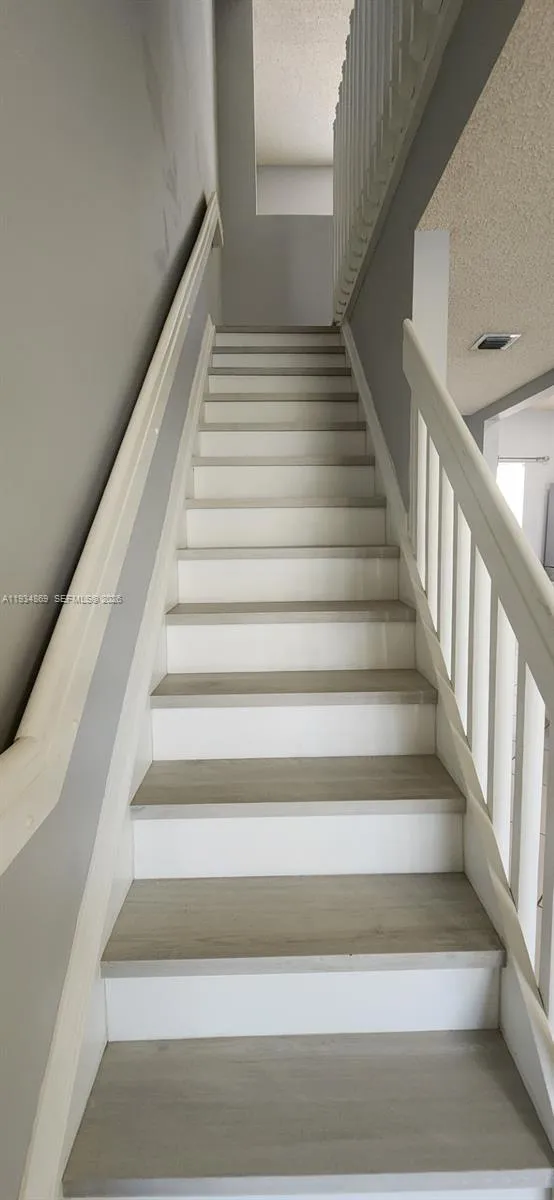 211 Mallory Ct 211, Weston, Florida 33326, Weston, Florida 33326, 2 Bedrooms Bedrooms, ,1 BathroomBathrooms,Residential Lease,For Rent,211 Mallory Ct 211, Weston, Florida 33326,A11934869