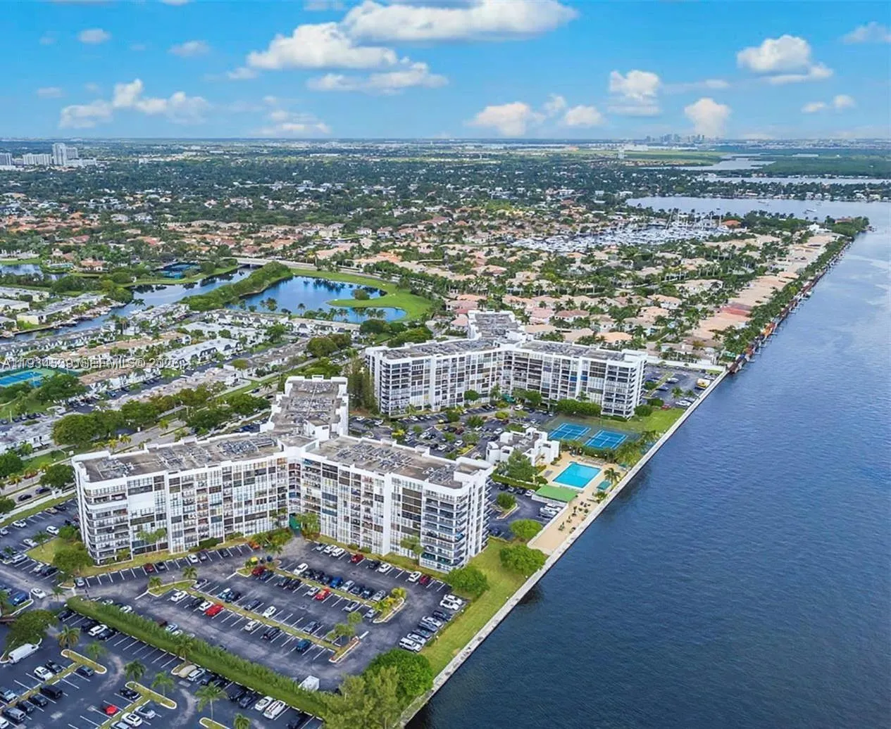 1000 Parkview Dr 107, Hallandale Beach, Florida 33, Hallandale Beach, Florida 33009, 2 Bedrooms Bedrooms, ,2 BathroomsBathrooms,Residential,For Sale,1000 Parkview Dr 107, Hallandale Beach, Florida 33,A11934539