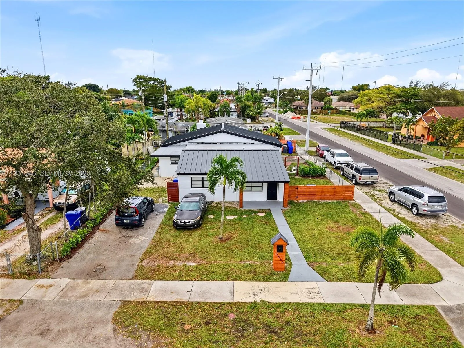 5666 Mayo St, Hollywood, Florida 33023, Hollywood, Florida 33023, ,Residential Income,For Sale,5666 Mayo St, Hollywood, Florida 33023,A11931246