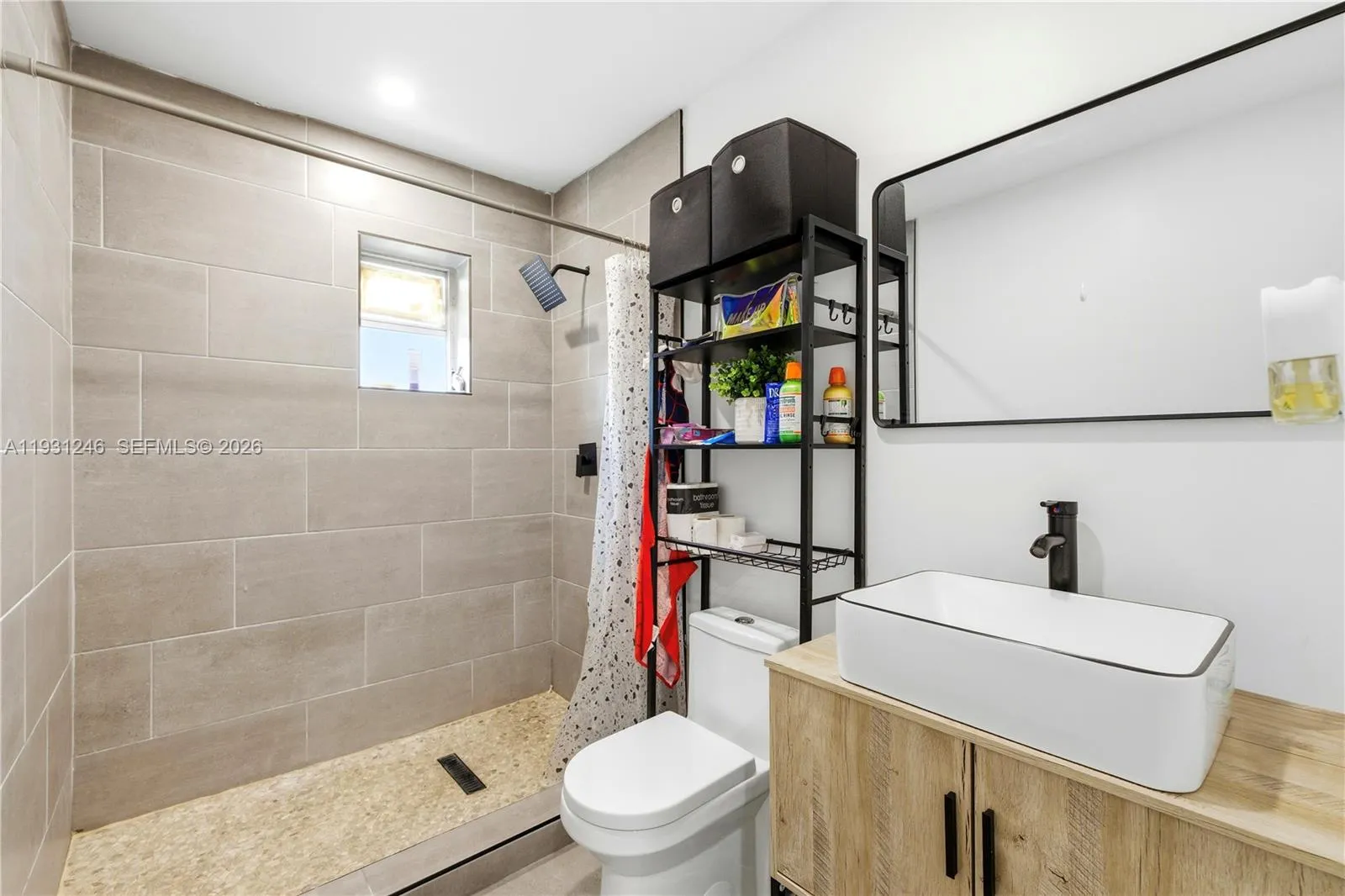 5666 Mayo St, Hollywood, Florida 33023, Hollywood, Florida 33023, ,Residential Income,For Sale,5666 Mayo St, Hollywood, Florida 33023,A11931246