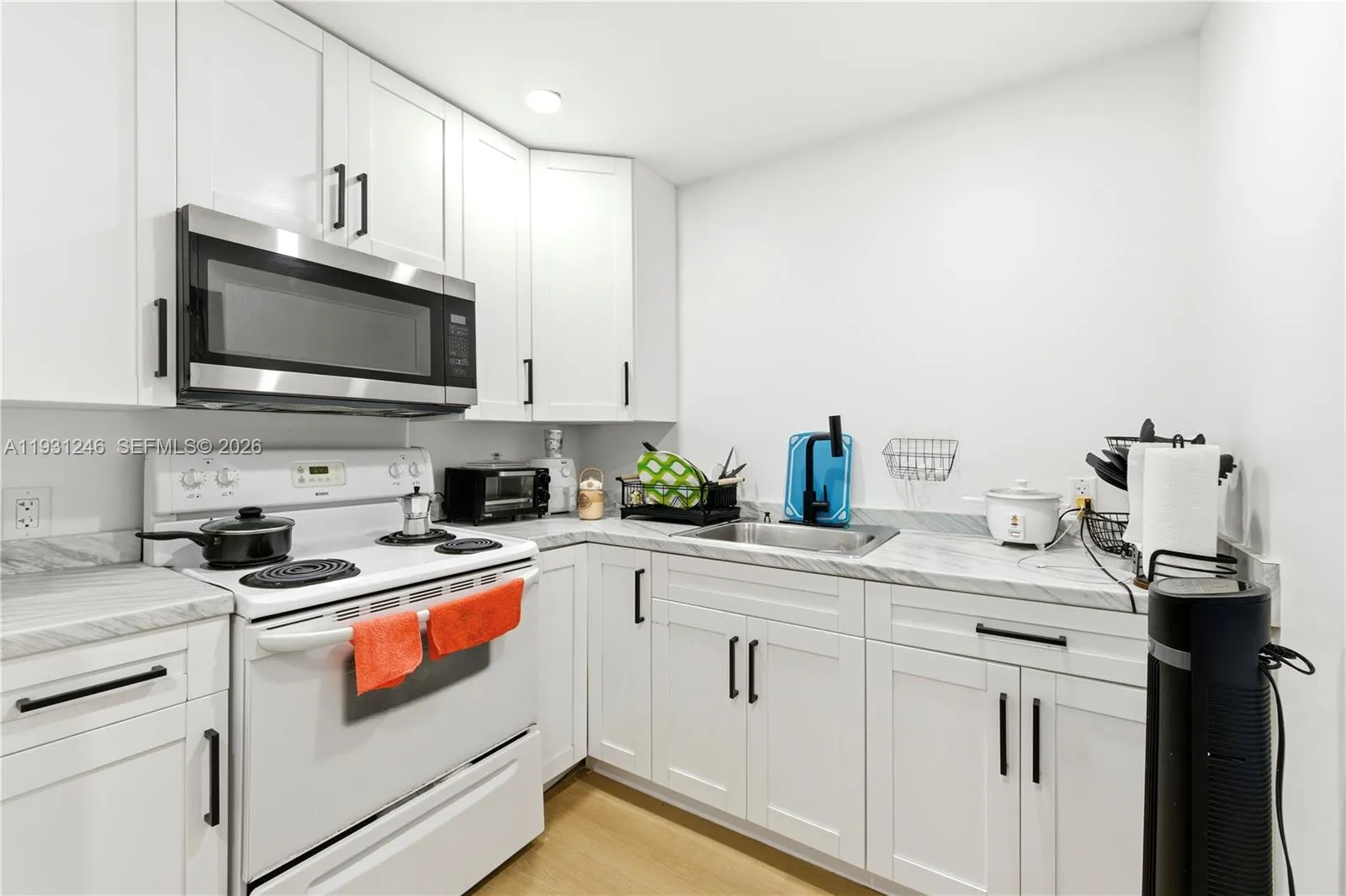 5666 Mayo St, Hollywood, Florida 33023, Hollywood, Florida 33023, ,Residential Income,For Sale,5666 Mayo St, Hollywood, Florida 33023,A11931246