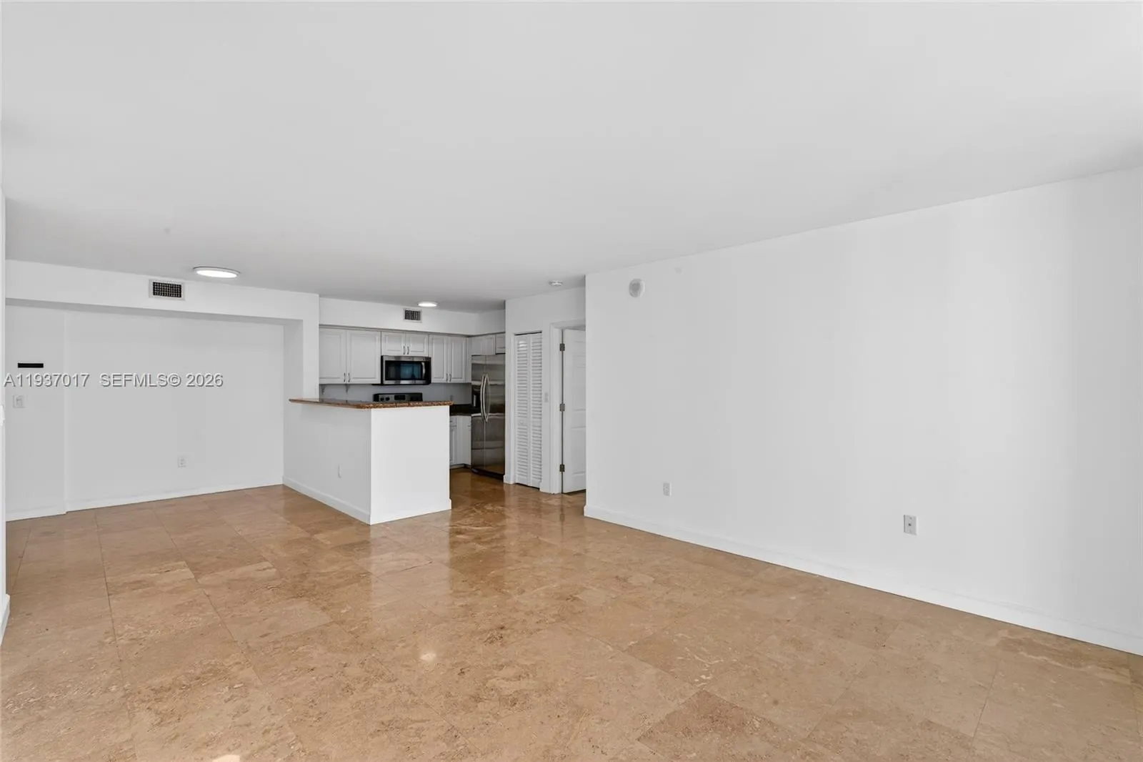 1155 Brickell Bay Dr 1903, Miami, Florida 33131, Miami, Florida 33131, 2 Bedrooms Bedrooms, ,2 BathroomsBathrooms,Residential,For Sale,1155 Brickell Bay Dr 1903, Miami, Florida 33131,A11937017