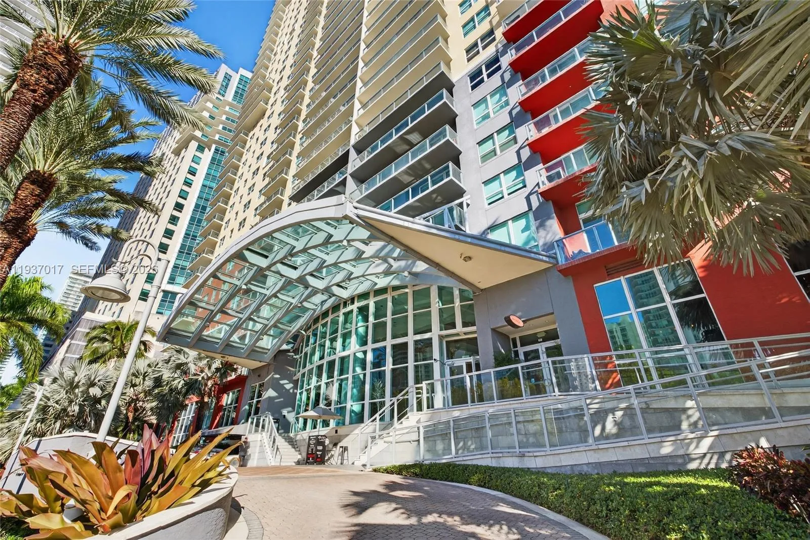 1155 Brickell Bay Dr 1903, Miami, Florida 33131, Miami, Florida 33131, 2 Bedrooms Bedrooms, ,2 BathroomsBathrooms,Residential,For Sale,1155 Brickell Bay Dr 1903, Miami, Florida 33131,A11937017