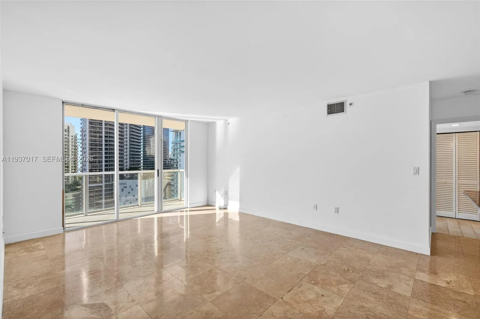 1155 Brickell Bay Dr 1903, Miami, Florida 33131, Miami, Florida 33131, 2 Bedrooms Bedrooms, ,2 BathroomsBathrooms,Residential,For Sale,1155 Brickell Bay Dr 1903, Miami, Florida 33131,A11937017