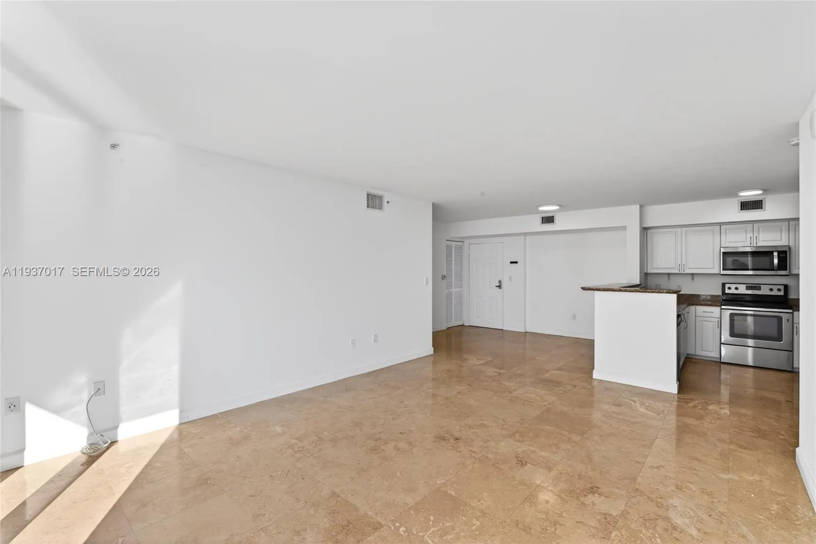 1155 Brickell Bay Dr 1903, Miami, Florida 33131, Miami, Florida 33131, 2 Bedrooms Bedrooms, ,2 BathroomsBathrooms,Residential,For Sale,1155 Brickell Bay Dr 1903, Miami, Florida 33131,A11937017