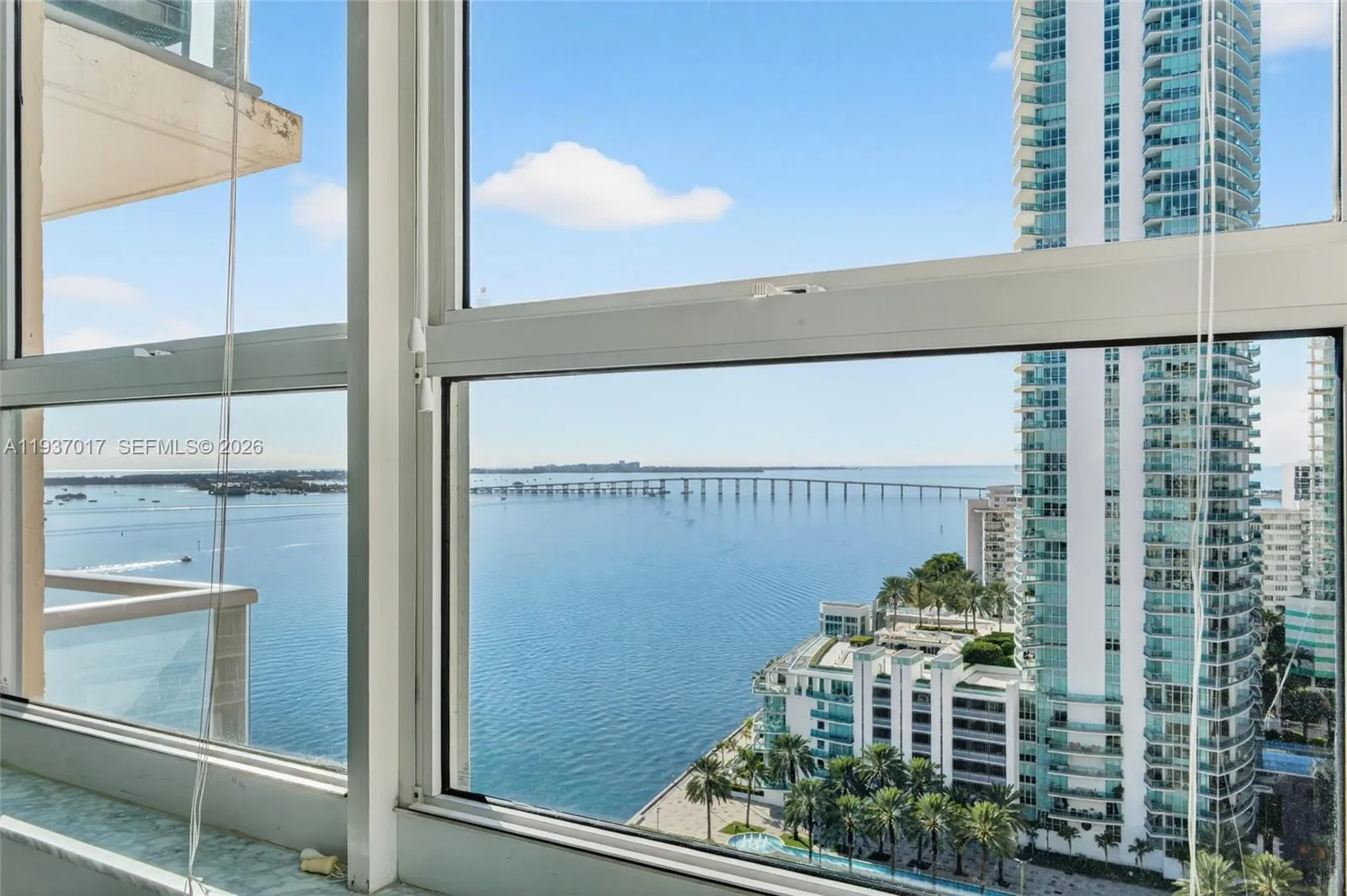 1155 Brickell Bay Dr 1903, Miami, Florida 33131, Miami, Florida 33131, 2 Bedrooms Bedrooms, ,2 BathroomsBathrooms,Residential,For Sale,1155 Brickell Bay Dr 1903, Miami, Florida 33131,A11937017