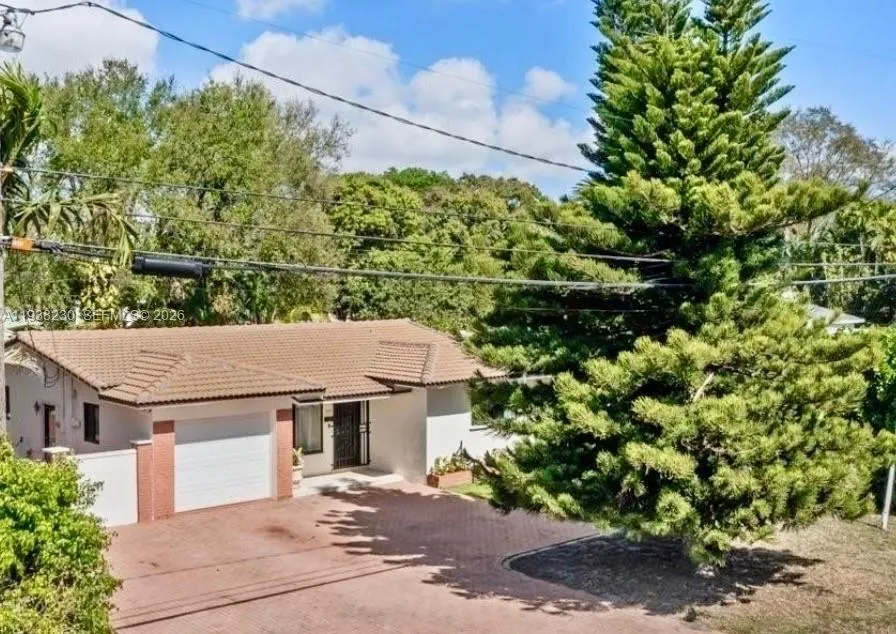 6385 Sw 25th St, Miami, Florida 33155, Miami, Florida 33155, 3 Bedrooms Bedrooms, ,2 BathroomsBathrooms,Residential,For Sale,6385 Sw 25th St, Miami, Florida 33155,A11938230