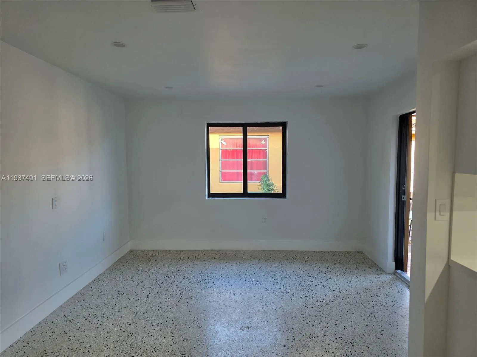 233 E 7th St 2, Hialeah, Florida 33010, Hialeah, Florida 33010, 2 Bedrooms Bedrooms, ,1 BathroomBathrooms,Residential Lease,For Rent,233 E 7th St 2, Hialeah, Florida 33010,A11937491