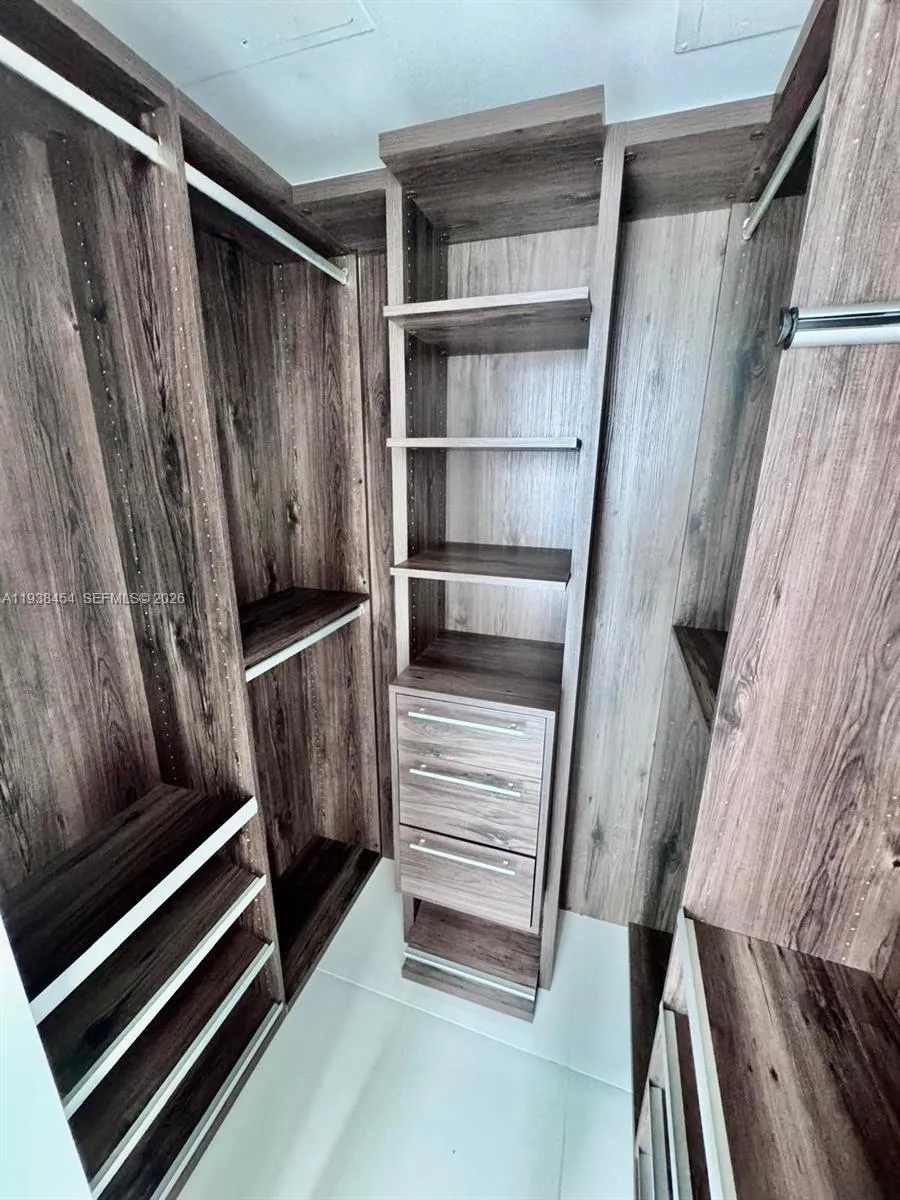 1300 S Miami Ave 1604, Miami, Florida 33130, Miami, Florida 33130, 1 Bedroom Bedrooms, ,1 BathroomBathrooms,Residential Lease,For Rent,1300 S Miami Ave 1604, Miami, Florida 33130,A11938454