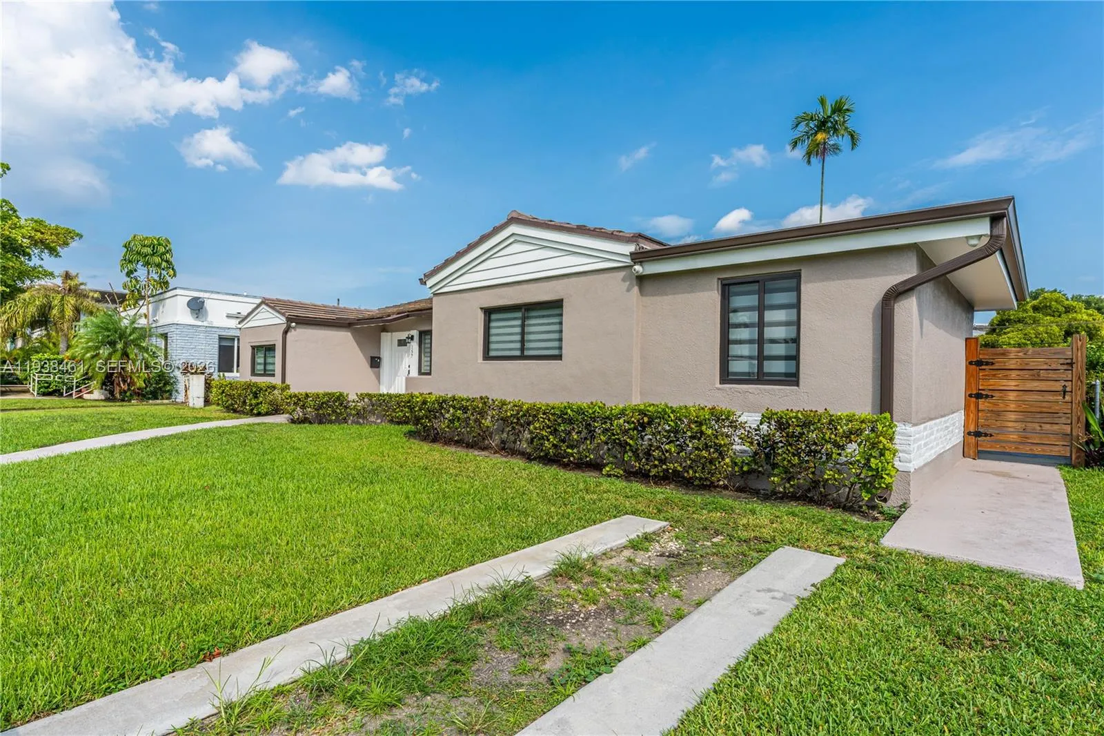 157 Curtiss Pkwy, Miami Springs, Florida 33166, Miami Springs, Florida 33166, ,Residential Income,For Sale,157 Curtiss Pkwy, Miami Springs, Florida 33166,A11938461