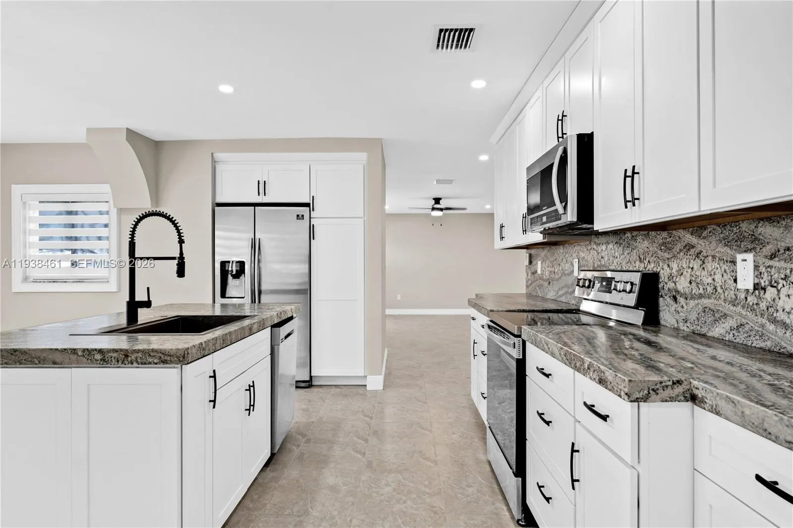 157 Curtiss Pkwy, Miami Springs, Florida 33166, Miami Springs, Florida 33166, ,Residential Income,For Sale,157 Curtiss Pkwy, Miami Springs, Florida 33166,A11938461